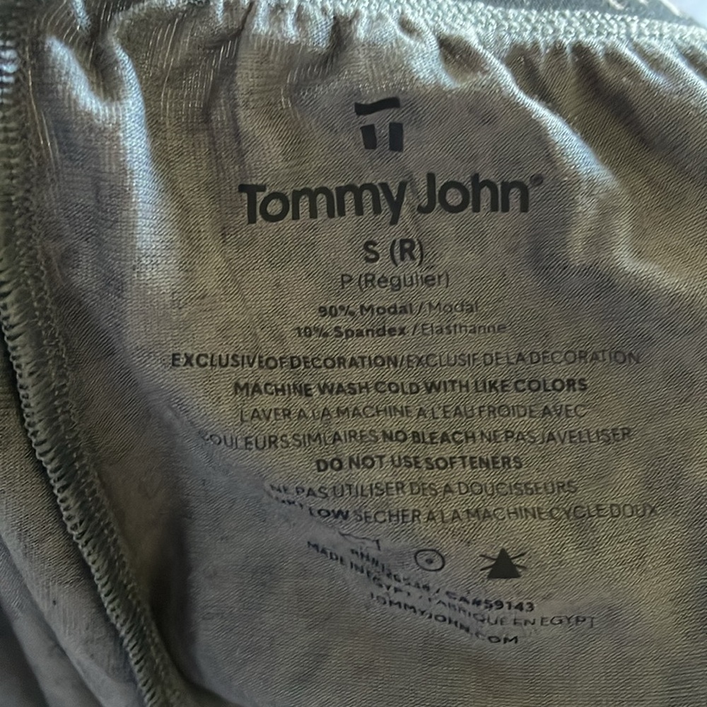 Tommy John Women's Grey Leopard Print Sleep Pants - Picture 5 of 6